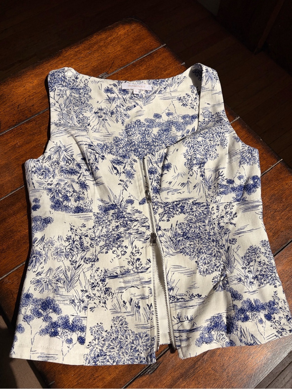 Olivaceous Blue and White Floral Print Top